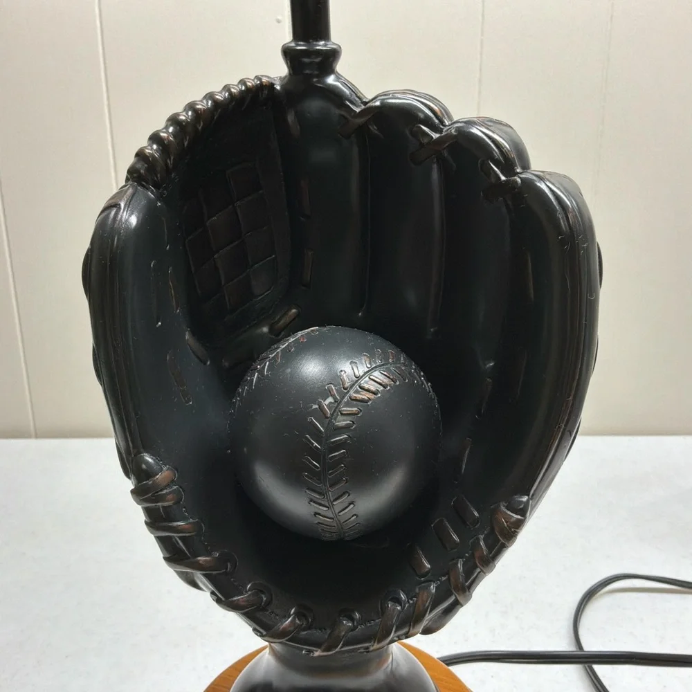 Pottery Barn Teen Baseball Glove Table Lamp - Picture 4 of 9